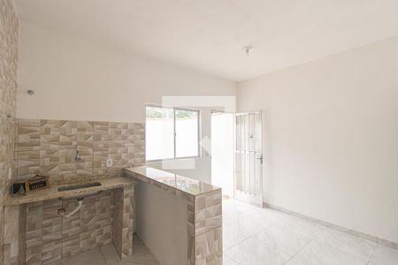 Sala/Cozinha de casa para alugar com 1 quarto, 21m² em Guaratiba, Rio de Janeiro