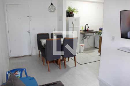 sala de apartamento para alugar com 2 quartos, 48m² em Jardim Pioneira, Cotia