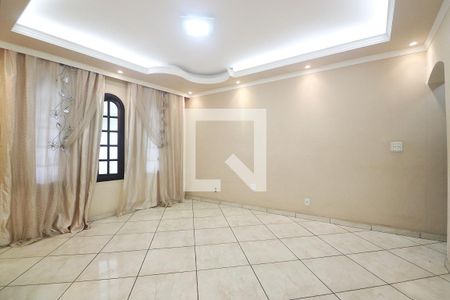 Sala de casa à venda com 3 quartos, 177m² em Jardim Rina, Santo André