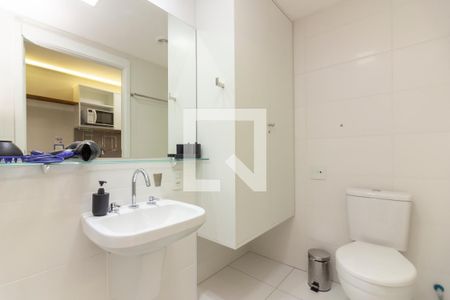 Banheiro de apartamento à venda com 1 quarto, 27m² em Sumarezinho, São Paulo