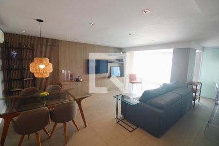 Sala de apartamento para alugar com 2 quartos, 112m² em Barra da Tijuca, Rio de Janeiro