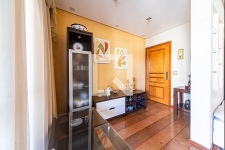 Apartamento à venda com 160m², 4 quartos e 2 vagasSala