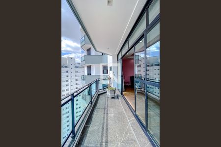 Varanda da Sala de apartamento para alugar com 4 quartos, 273m² em Vila Regente Feijó, São Paulo