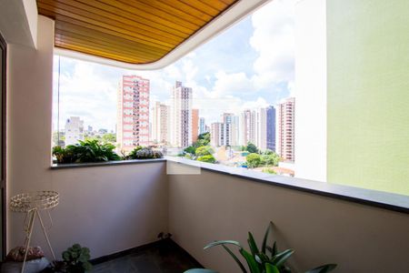 Varanda da sala de apartamento à venda com 3 quartos, 190m² em Vila Bastos, Santo André