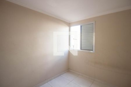 Quarto 1 de apartamento para alugar com 2 quartos, 56m² em Conjunto Residencial José Bonifácio, São Paulo