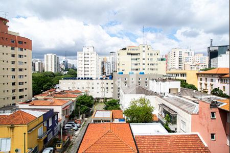 Vista da Sala/Quarto de kitnet/studio à venda com 1 quarto, 32m² em Bela Vista, São Paulo