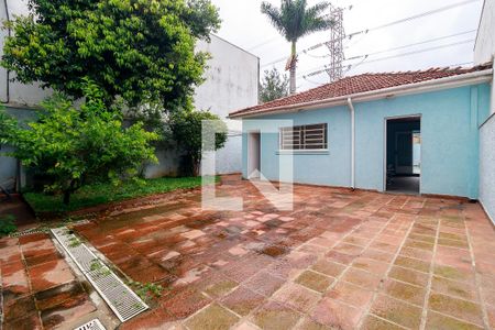 Casa à venda com 550m², 4 quartos e 6 vagas Casa à venda com 550m², 4 quartos e 6 vagasQuintal