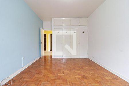 Casa à venda com 550m², 4 quartos e 6 vagas Casa à venda com 550m², 4 quartos e 6 vagasQuarto 1