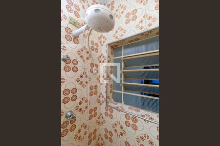 Casa à venda com 550m², 4 quartos e 6 vagas Casa à venda com 550m², 4 quartos e 6 vagasBanheiro 2