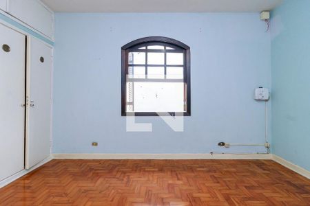 Casa à venda com 550m², 4 quartos e 6 vagas Casa à venda com 550m², 4 quartos e 6 vagasQuarto 3