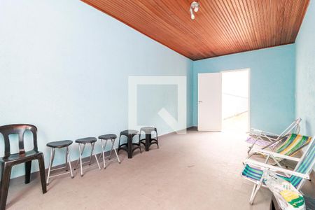 Casa à venda com 550m², 4 quartos e 6 vagas Casa à venda com 550m², 4 quartos e 6 vagasAcesso Piscina