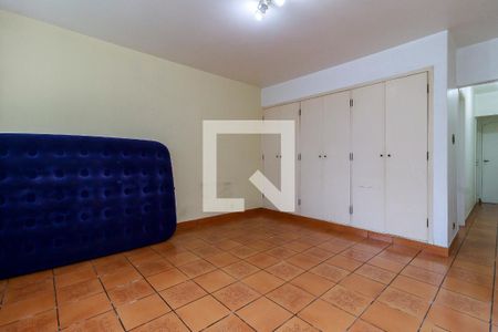 Casa à venda com 550m², 4 quartos e 6 vagas Casa à venda com 550m², 4 quartos e 6 vagasSala 3