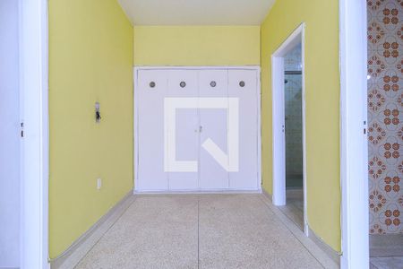 Casa à venda com 550m², 4 quartos e 6 vagas Casa à venda com 550m², 4 quartos e 6 vagasAnte Sala dos Quartos