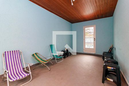 Casa à venda com 550m², 4 quartos e 6 vagas Casa à venda com 550m², 4 quartos e 6 vagasAcesso Piscina