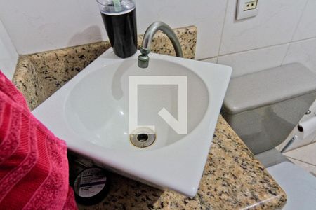 Lavabo de casa à venda com 3 quartos, 195m² em Vila Palmeiras, São Paulo