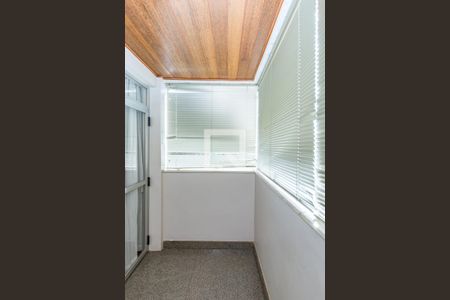Varanda de apartamento à venda com 4 quartos, 135m² em Cidade Nova, Belo Horizonte