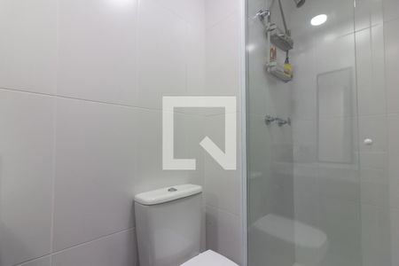 Banheiro de kitnet/studio para alugar com 1 quarto, 30m² em Pinheiros, São Paulo