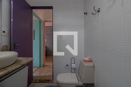 banheiro social_3 de apartamento para alugar com 2 quartos, 65m² em Vila Moinho Velho, São Paulo