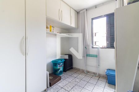 Quarto 1 de apartamento à venda com 2 quartos, 45m² em Jardim Sonia Inga, São Paulo