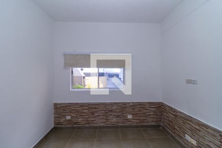 Quarto de casa para alugar com 1 quarto, 70m² em Vila California, São Paulo