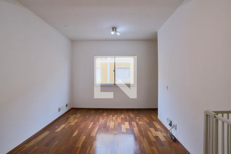 Sala de casa à venda com 2 quartos, 109m² em Vila Bertioga, São Paulo