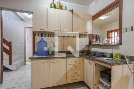 Cozinha 1 de casa à venda com 5 quartos, 150m² em Costa E Silva, Porto Alegre