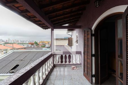 Casa à venda com 250m², 6 quartos e 3 vagas Casa à venda com 250m², 6 quartos e 3 vagasCasa 2 Varanda Quarto 2