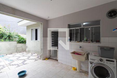 Casa à venda com 250m², 6 quartos e 3 vagas Casa à venda com 250m², 6 quartos e 3 vagasCasa 1 Área de Serviço