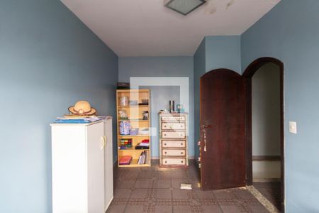 Casa à venda com 250m², 6 quartos e 3 vagas Casa à venda com 250m², 6 quartos e 3 vagasCasa 2 Quarto 3