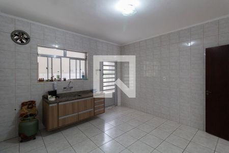 Casa à venda com 250m², 6 quartos e 3 vagas Casa à venda com 250m², 6 quartos e 3 vagasCasa 1 Cozinha