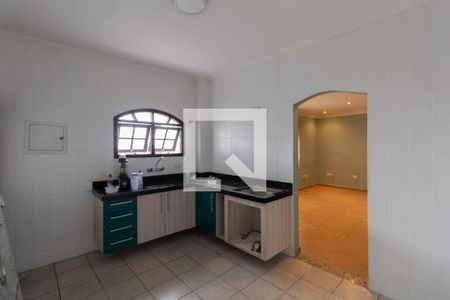 Casa à venda com 250m², 6 quartos e 3 vagas Casa à venda com 250m², 6 quartos e 3 vagasCasa 2 Cozinha
