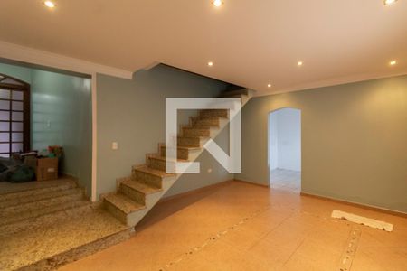 Casa à venda com 250m², 6 quartos e 3 vagas Casa à venda com 250m², 6 quartos e 3 vagasCasa 2 Sala