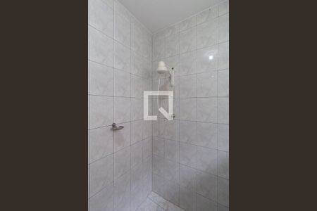 Casa à venda com 250m², 6 quartos e 3 vagas Casa à venda com 250m², 6 quartos e 3 vagasCasa 1 Banheiro