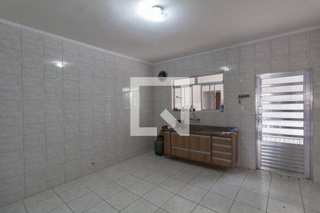 Casa à venda com 250m², 6 quartos e 3 vagas Casa à venda com 250m², 6 quartos e 3 vagasCasa 1 Cozinha