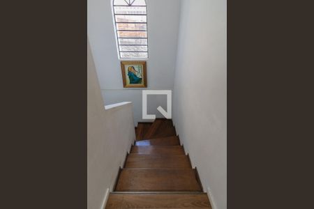 Escada de casa à venda com 3 quartos, 180m² em Jardim Monte Kemel, São Paulo