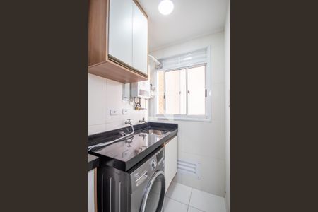 Apartamento à venda com 57m², 2 quartos e 1 vaga Apartamento à venda com 57m², 2 quartos e 1 vagaCozinha e Área de Serviço