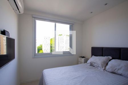 Suíte de apartamento à venda com 2 quartos, 62m² em Santa Rosa, Niterói