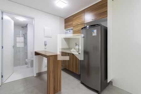 Cozinha de kitnet/studio para alugar com 1 quarto, 42m² em Moema, São Paulo