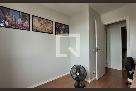 Quarto de apartamento à venda com 2 quartos, 52m² em Vila Curuçá, Santo André