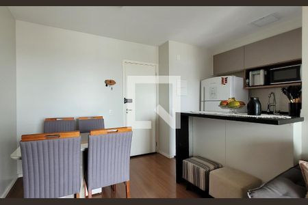 Sala de apartamento à venda com 2 quartos, 52m² em Vila Curuçá, Santo André