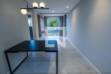 Sala de apartamento para alugar com 2 quartos, 70m² em Planalto, Belo Horizonte