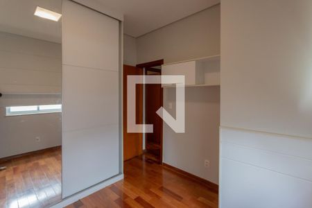 Casa de condomínio à venda com 100m², 3 quartos e 1 vaga Casa de condomínio à venda com 100m², 3 quartos e 1 vagaQuarto 2