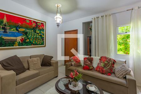 Sala de casa à venda com 3 quartos, 125m² em Santa Amelia, Belo Horizonte