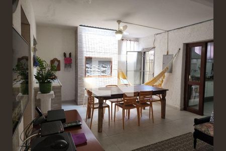 Casa à venda com 3 quartos, 154m² em Indianópolis, São Paulo