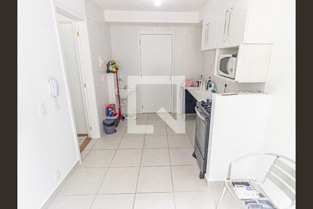 Sala/Cozinha de apartamento para alugar com 1 quarto, 24m² em Vila Cláudia, São Paulo