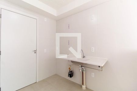 Sala/Cozinha de apartamento para alugar com 1 quarto, 24m² em Vila Cláudia, São Paulo