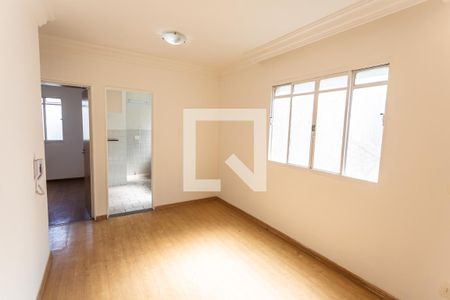 Sala de apartamento à venda com 2 quartos, 45m² em Santa Cruz, Belo Horizonte