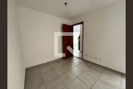 Sala de apartamento para alugar com 2 quartos, 49m² em Parque Santa Rosa, Suzano