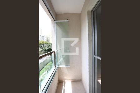Sacada de apartamento para alugar com 3 quartos, 56m² em Parque Munhoz, São Paulo