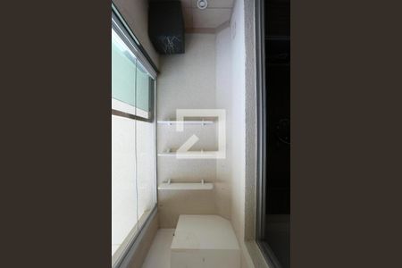 Sacada de apartamento para alugar com 3 quartos, 56m² em Parque Munhoz, São Paulo